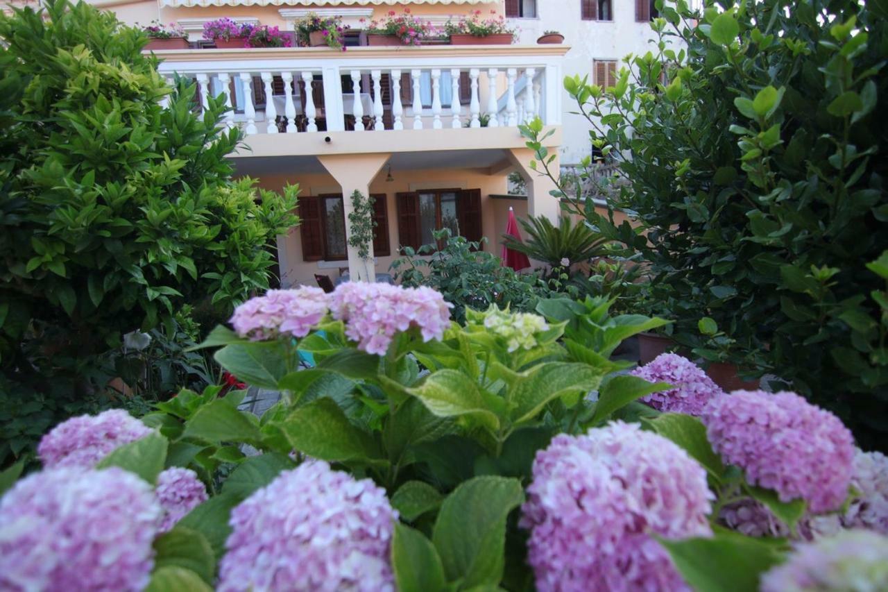 App With A Lovely Patio مالي لوشينغْ المظهر الخارجي الصورة